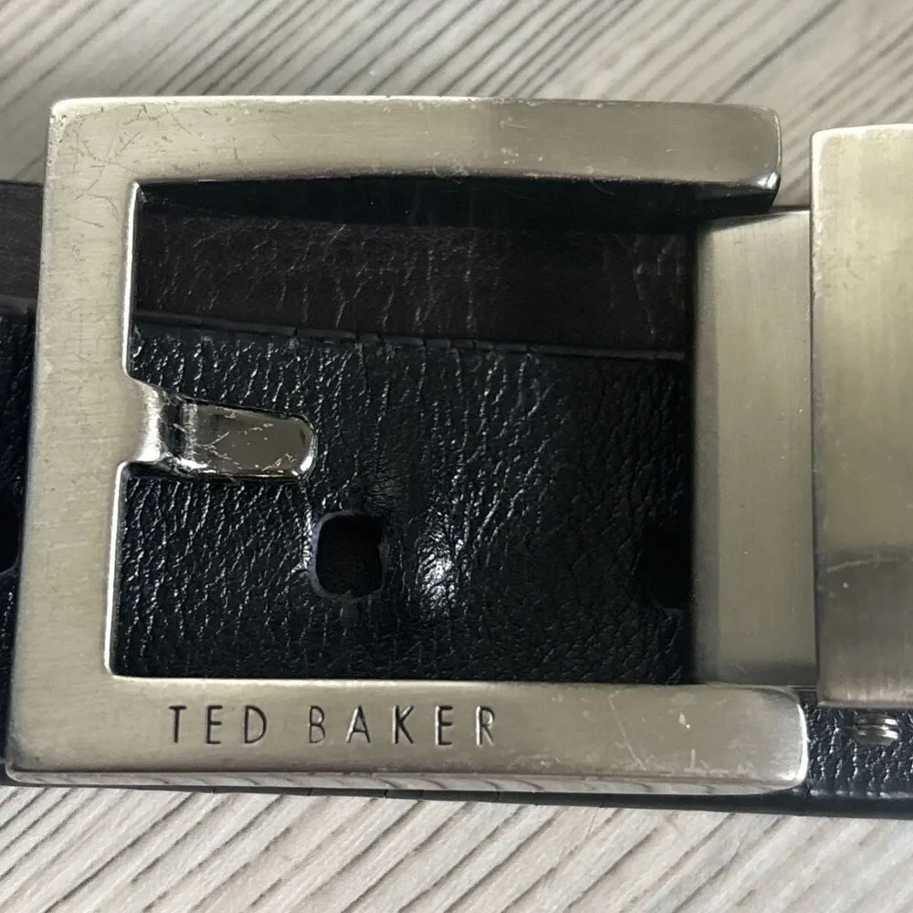 Tes Baker Black Silver genuine Italian Leather Luxury Preppy Belt Size 38